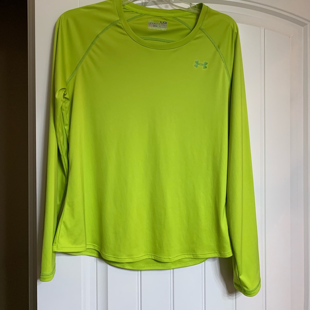 Under Armour long sleeve loosefit green size large